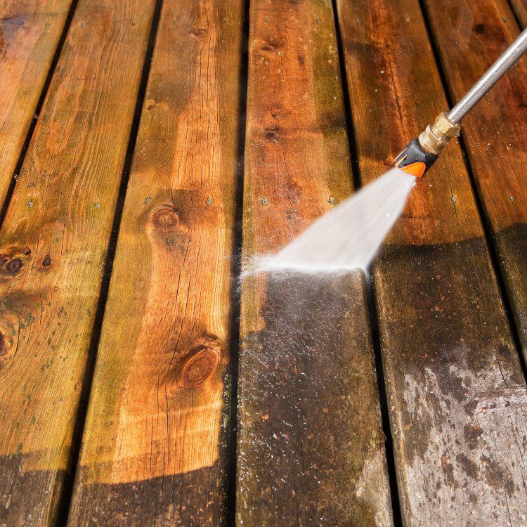 Pressure washing in Santa Paula, CA