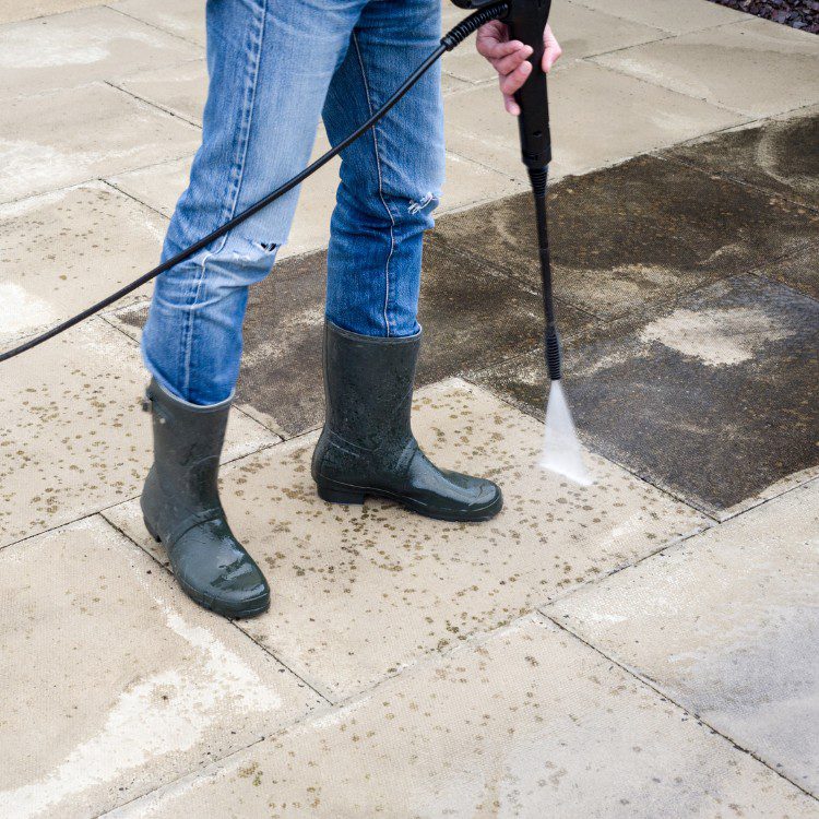 Pressure washing in Santa Paula, CA